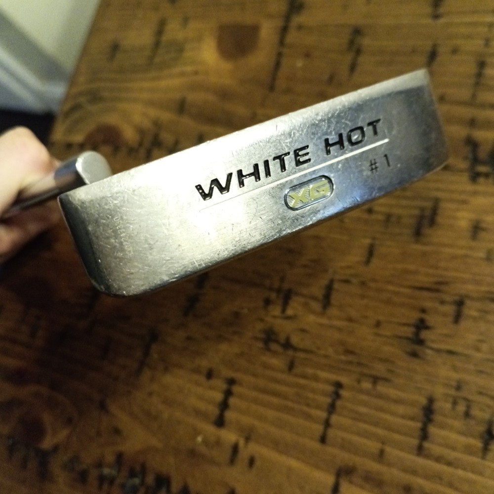 Odyssey White Hot XG #1 Putter Left Hand 35 Inch Blade Golf Club Silver